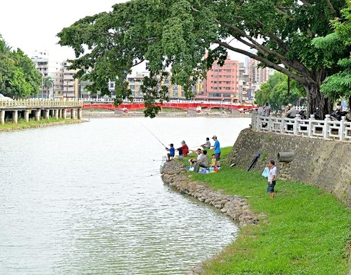 嶄新湖畔套房讓您回家像度假! - Image 4