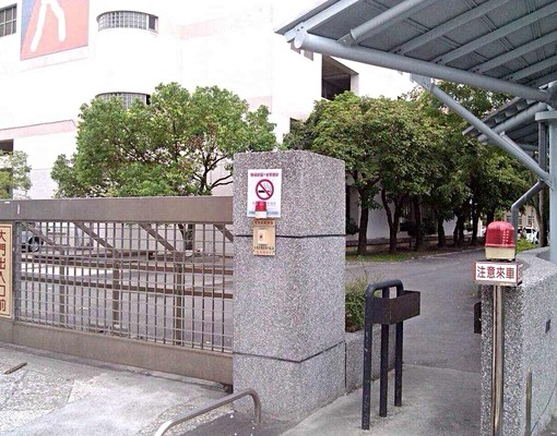 宜大側門正對面，好機能，好環境，好便宜! - Image 2