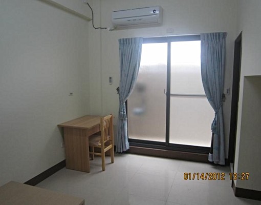 文藻自由巨蛋幸福左右社區亮麗套雅房出租 - Image 11