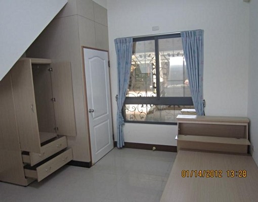 文藻自由巨蛋幸福左右社區亮麗套雅房出租 - Image 13