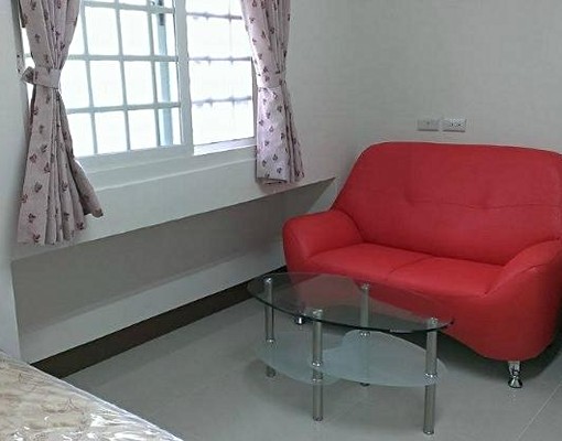 五甲商圈獨立套房+獨立陽台近前鎮凱旋 - Image 1