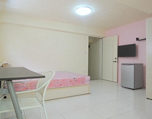 非常近南紡購物中心及成功大學套房 - Image 2