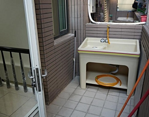 套雅房2-3F適合家庭或上班族分租 - Image 5