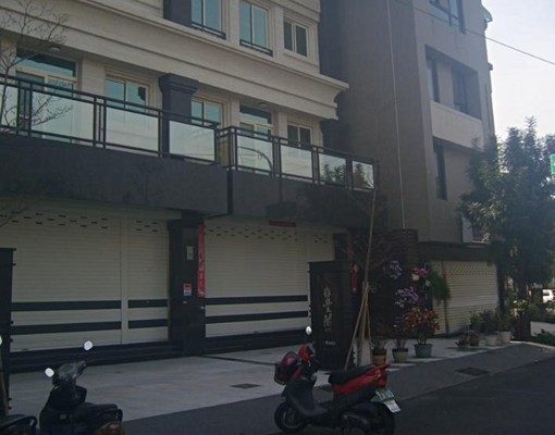 透天三角窗套房採光佳(近都會公園捷運站) - Image 1