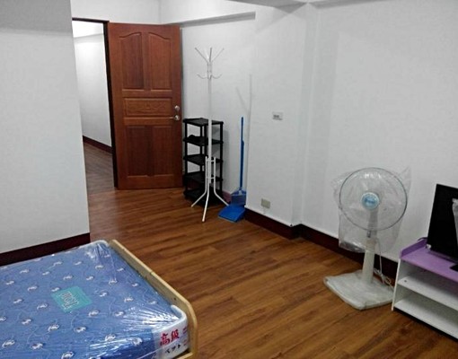 後驛捷運出口大廈新建學生分租套房 - Image 4