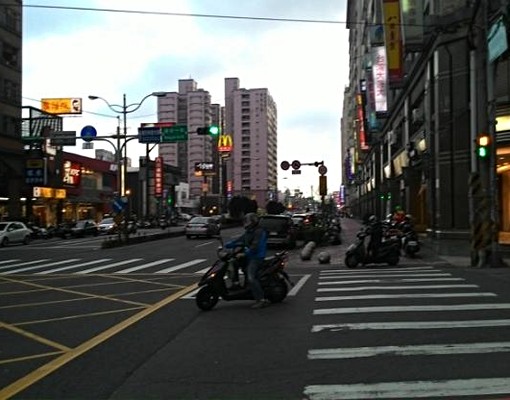 桃園市中壢區榮安一街-悠活18/電梯 - Image 1