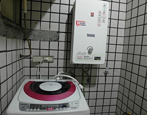 家樂福商圈獨立套房/電梯大樓 - Image 7