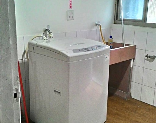 近牛仔街全新裝潢套房 - Image 1