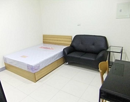 飯店式豪宅套房,鬧中取靜,近高應大,高醫 - Image 1