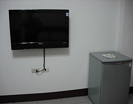 站前套房，住戶單純，100M網路.第四臺 - Image 10