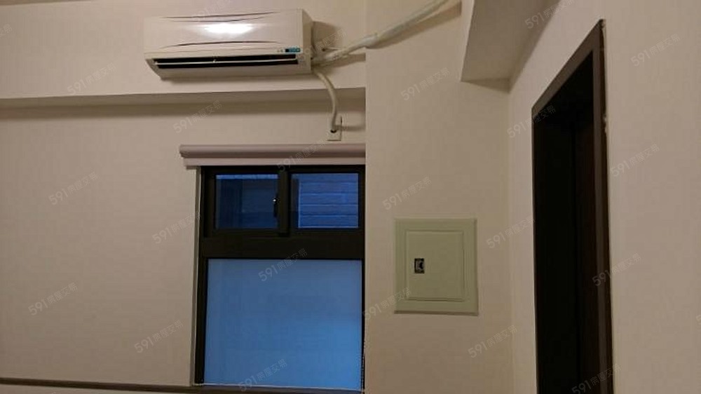 分離式冷氣、對外窗