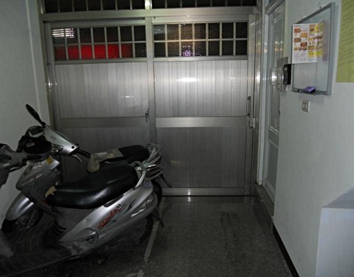 嘉基附近,乾淨套房出租,品質優,價格便宜 - Image 12
