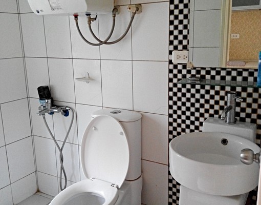 中央路旁電梯樓中樓(智富) - Image 1