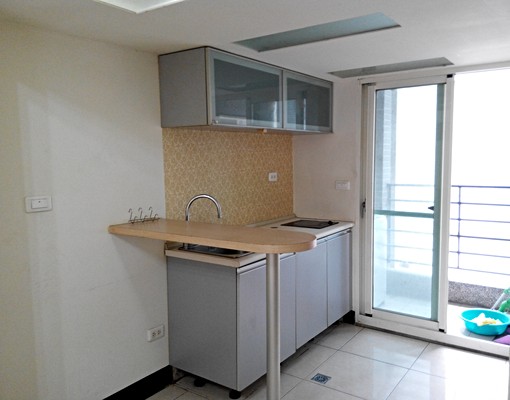 中央路旁電梯樓中樓(智富) - Image 5