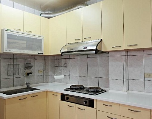 新光遠百逢甲商圈做鄰居~鬧中取靜文創首選,可營登可租補 - Image 9