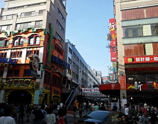 一中街，益民商圈，中友百貨，中科大體大 - Image 1