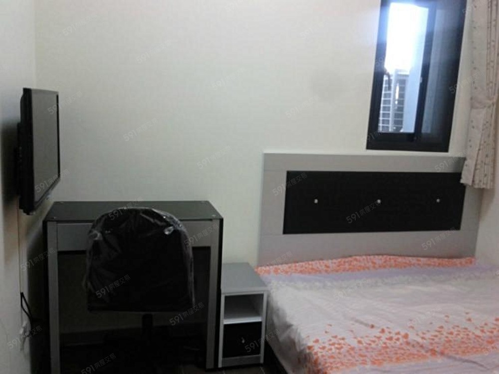 房型B (5500元/月)