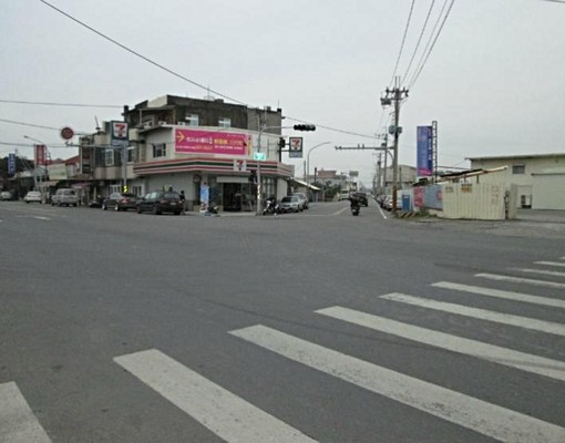 近南科有汽車位全平房沙發套房/有垃圾處理 - Image 6