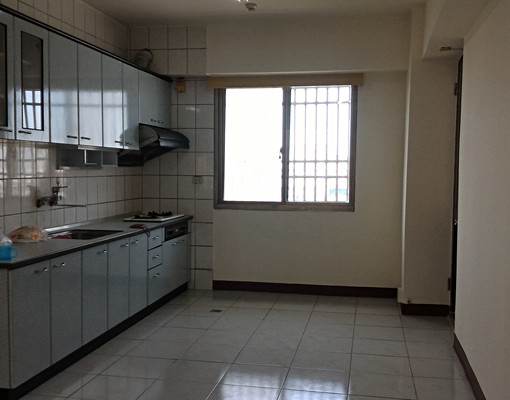 格局方正溫馨滿屋(彰濱花園大樓大3房) - Image 2