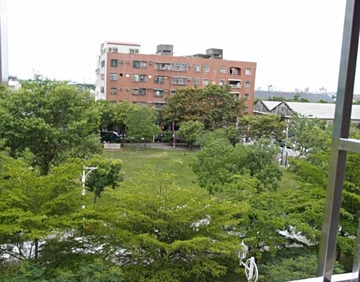 可補助.駁二.城市商旅旁精緻海景房A.獨立洗衣機.四樓無電梯 - Image 2