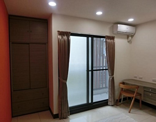 熱河街商圈陽台套房(室內停車場) - Image 2