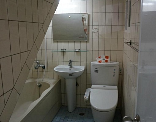 二樓透天厝庭院停車cp值高 - Image 4