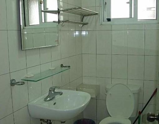 憲政路與大順路口,火車站捷運站高應大套房 - Image 8