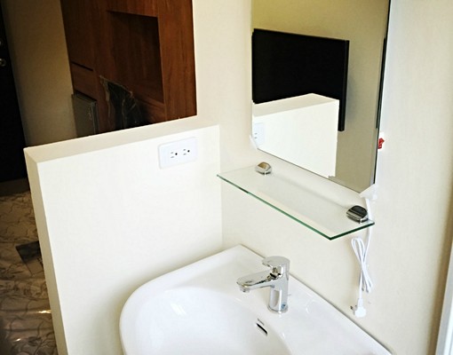 [東區]小資族電梯套房~獨立陽台~洗衣機 - Image 3