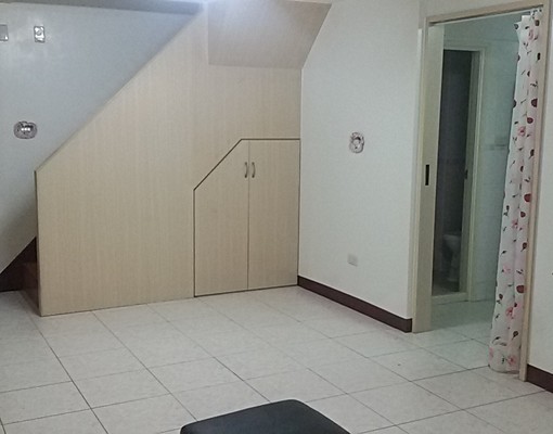 摩登樓中樓(只接受季繳優惠價4.3萬)謝絕小家庭 - Image 3