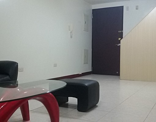 摩登樓中樓(只接受季繳優惠價4.3萬)謝絕小家庭 - Image 4