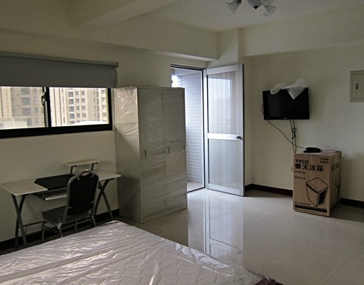 舒適大套房,近中興大學,有車位,可短租 - Image 5