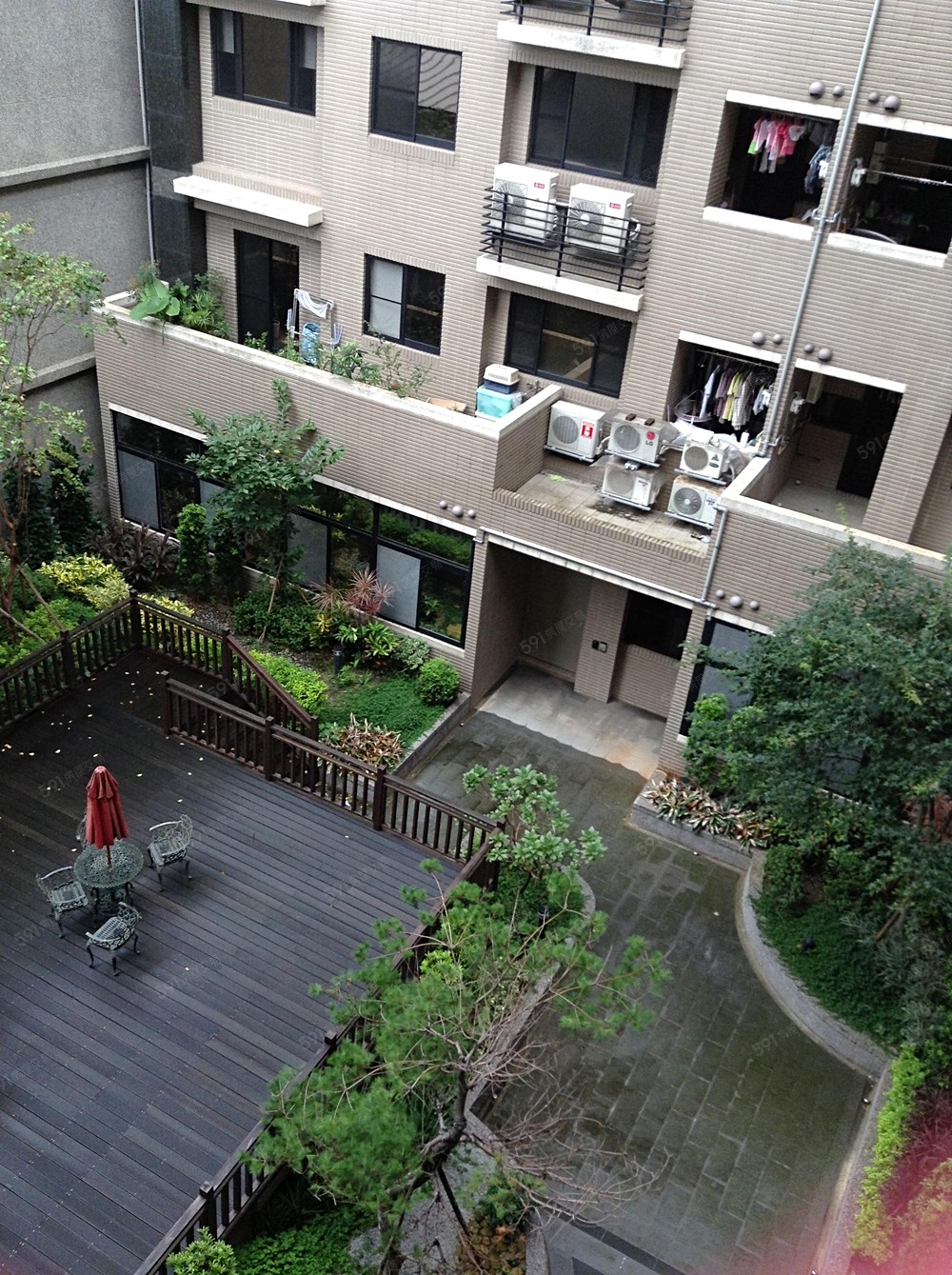 從後陽台看中庭