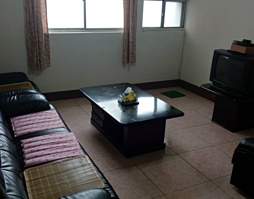 生活機能方便靠近捷運與學校 - Image 7