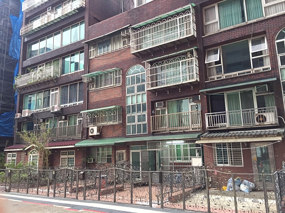 漂亮的花園外觀