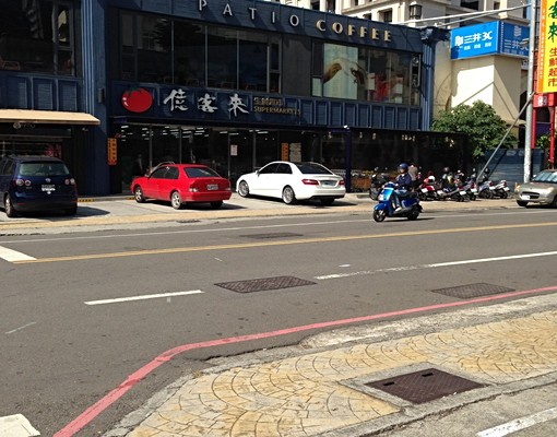 體育館/喜來登/高鐵/電梯獨立陽台~附室內機車位 - Image 6