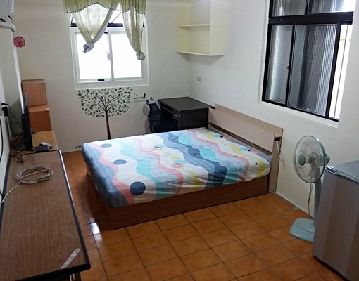 近宜大走路3分鐘，雅房3000出租限女性 - Image 1