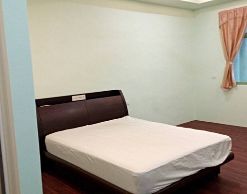 全新套房出租！！！(全家便利商店旁) - Image 1