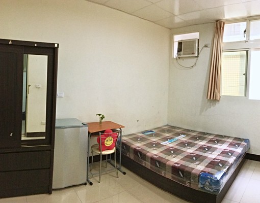 近藝文中心.中正商圈.觀光夜市.獨立套房 - Image 1