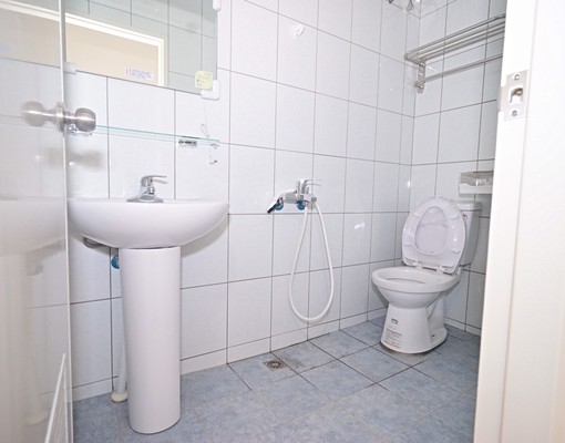 近中科,水湳,逢甲,全新套房交通方便 - Image 4