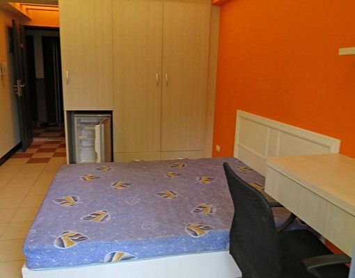 成名在望~台電計費~電T陽台獨洗大套房 - Image 2