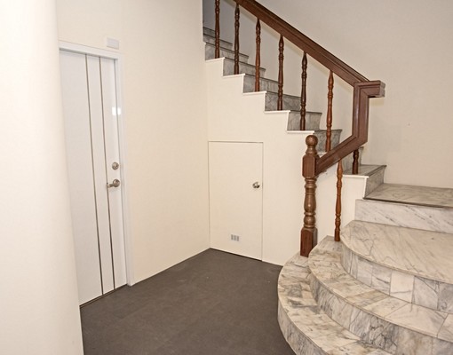 (可租補)房東自租,獨洗獨晒,大陽臺,近中國醫大 - Image 11