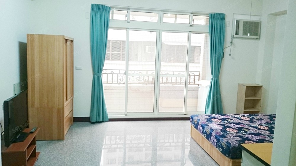 房間寬大採光及通風良好