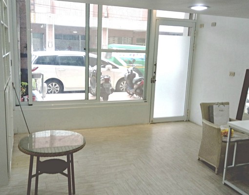 1+2F美店面緊臨審計新村文創園區 - Image 1