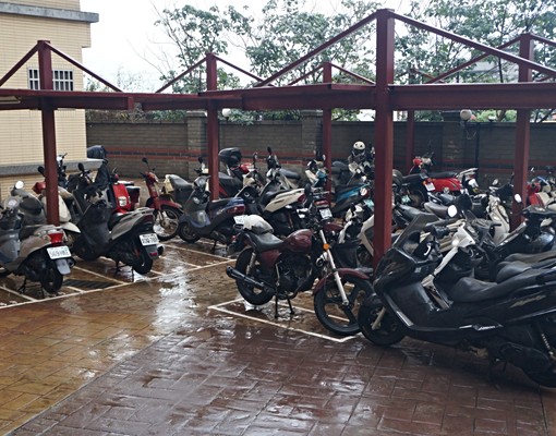 單人電梯套房 - Image 2