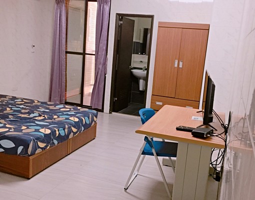 豪華電梯大樓。獨立陽台。 - Image 2