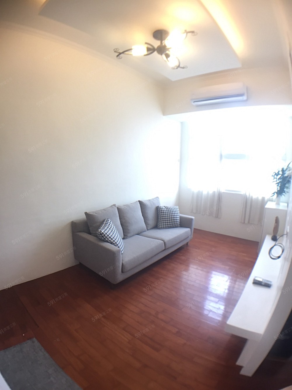 客聽: 採光超好,超明亮,通風