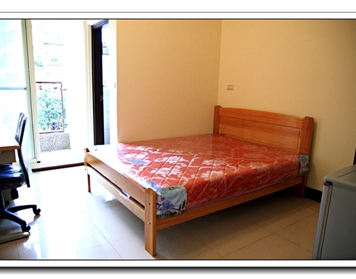 套房新，保全防護昌平文心商圈捷運。 - Image 2