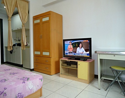 電梯精緻高尚套房增加裝化妝桌及液晶電視 - 591租屋網 - Image 4