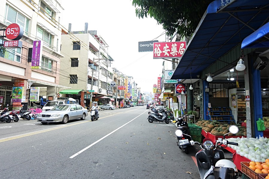 南陽路商圈(中午)