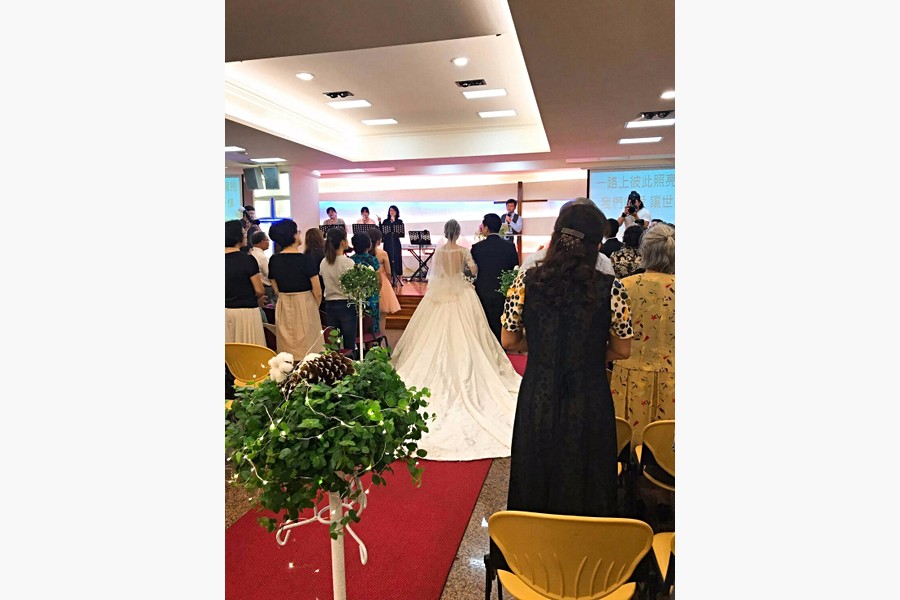 美美的婚禮浪倫想婚~~